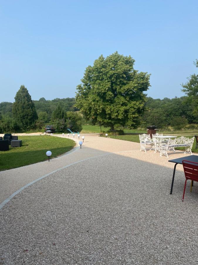 Bed and Breakfast Le Domaine Du Gravier Gramat Exterior foto